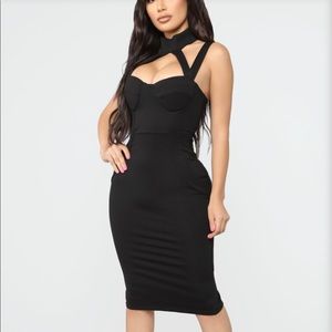 Fashion Nova - Evil Queen dress - Black NWT
